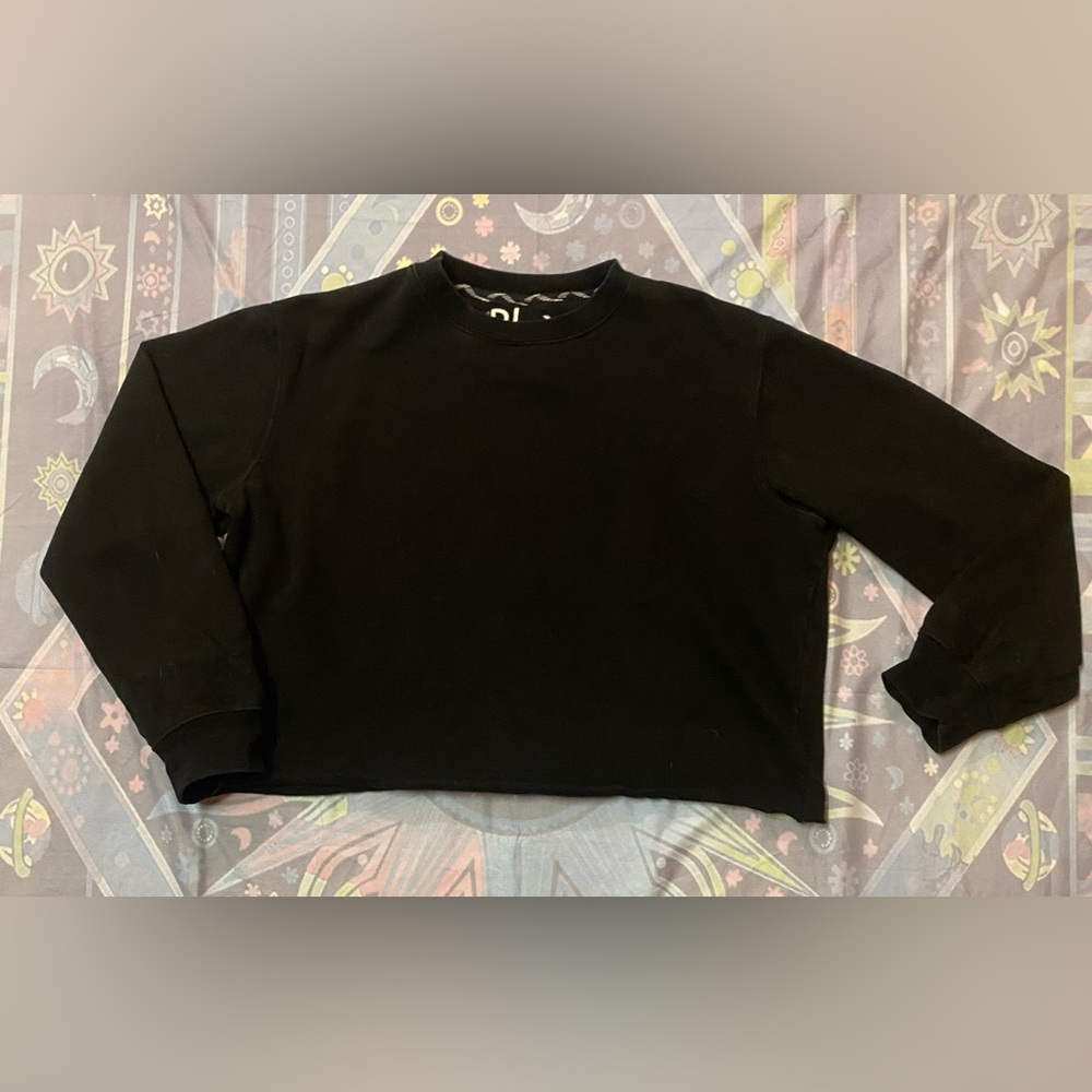 basic thick black cropped sweatshirt